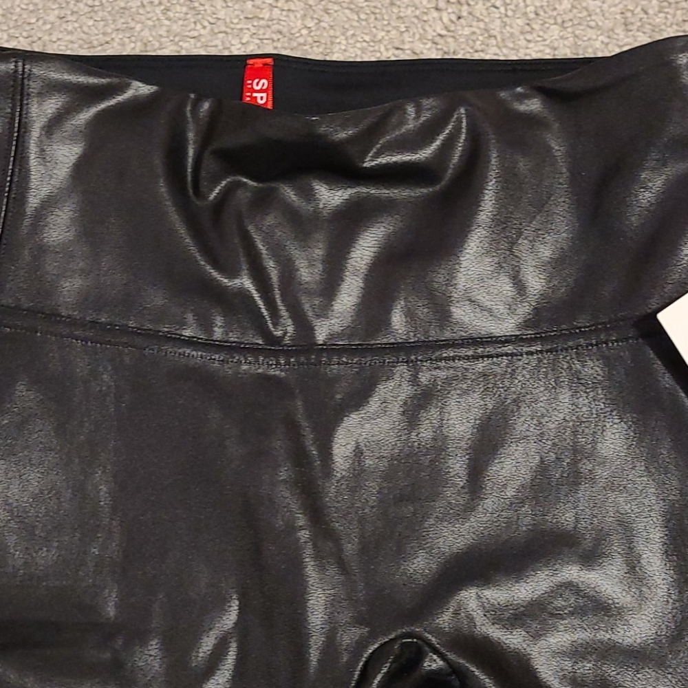 Spanx - Picture 4 of 5